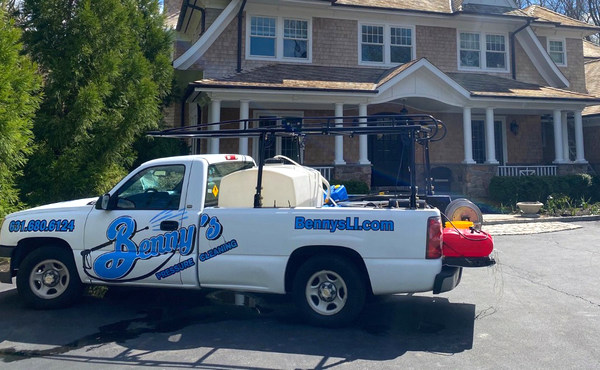 Roof Moss Removal Long Island new york
